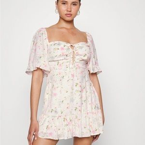 Abercrombie double keyhole  flirty mini dress